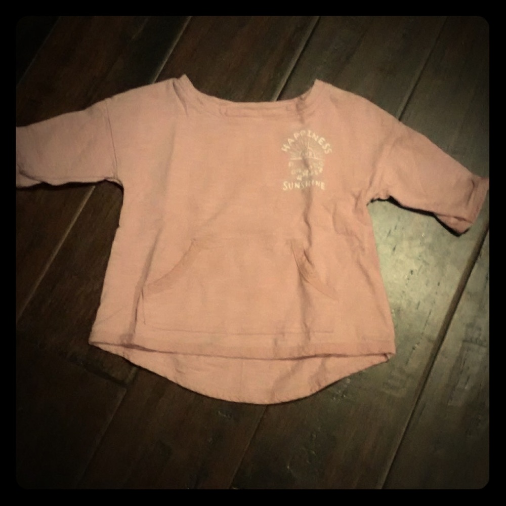 Quarter sleeved top